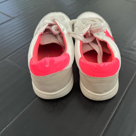 Girls sneakers size3 - Picture 2 of 3